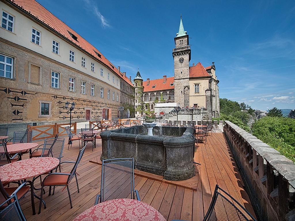 卢巴斯卡拉伊萨美吉酒店 Hrubá Skála 外观 照片